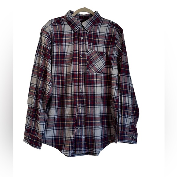 Magellan Outdoors Other - Magellan Shirt Mens M Plaid Flannel Long Sleeve Button Down Heavyweight Cotton
